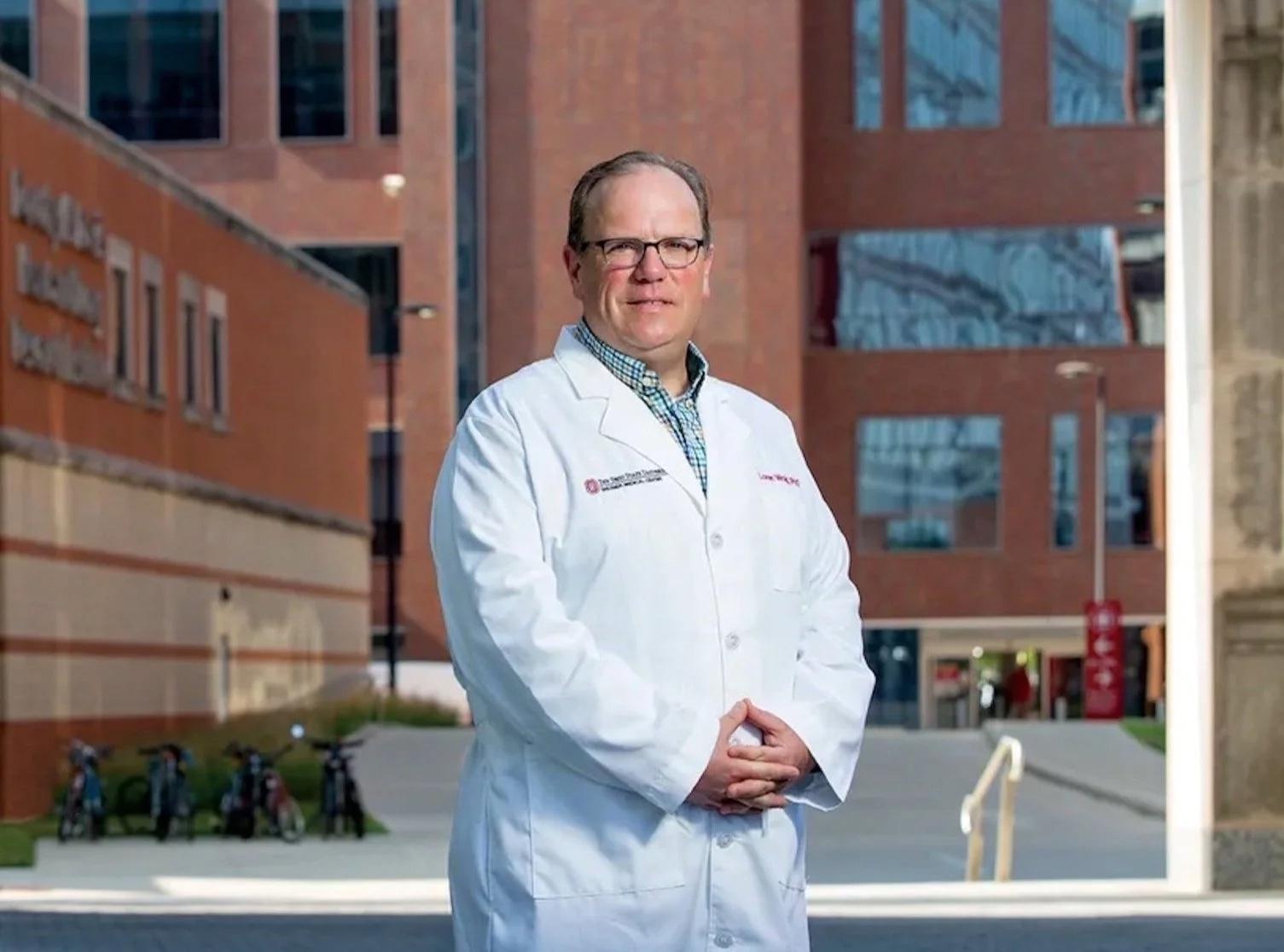 Dr. Loren Wold headshot