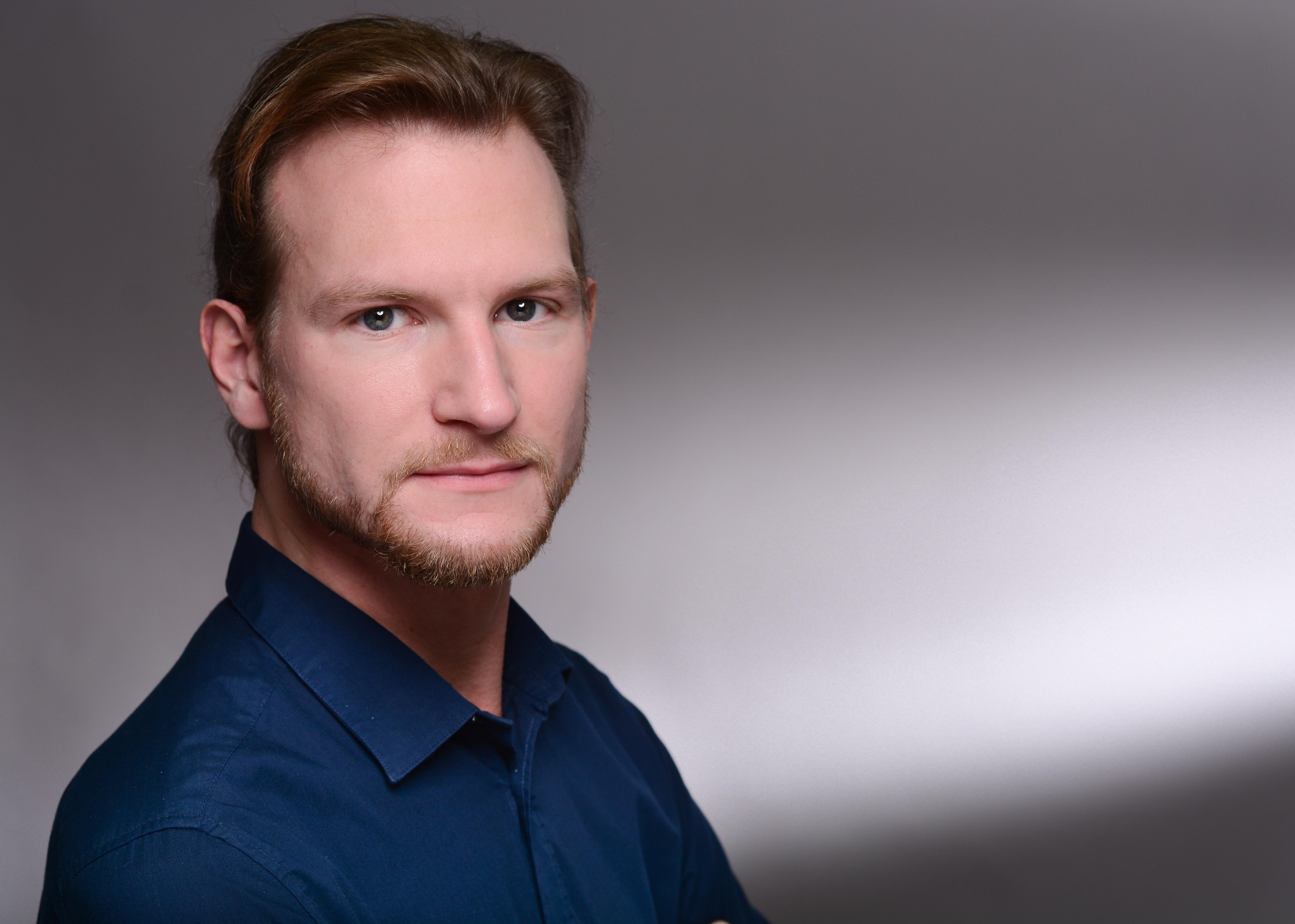 Christoph Weigel headshot.